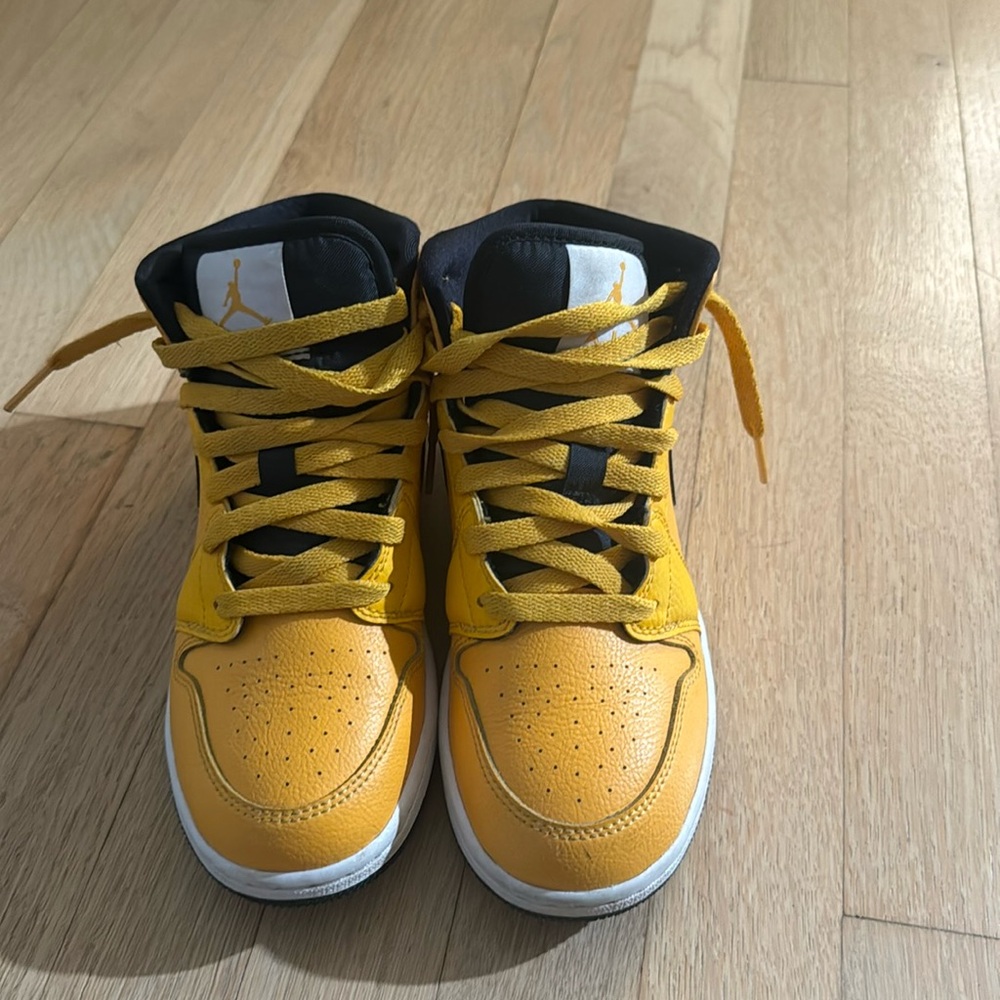 Jordan 1Mid